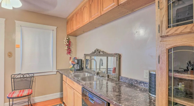 Коттедж Historic Reno Home on Riverwalk: 1 Mi to Midtown