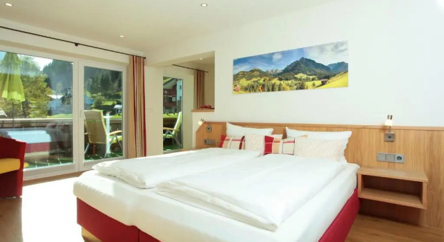 Almajur, Réserver Hôtel Hôtels à Rhine Valley avec parking, Parking