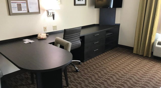 Четырёхместный люкс Candlewood Suites Fort Wayne - NW by IHG