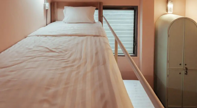 Номер Standard A Local Something Hostel