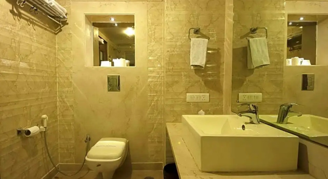Номер Deluxe Hotel Le Roi Near New Delhi Railway Station