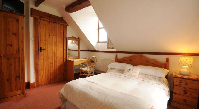 Tudor Lodge B&B, Varaa Matkakoti Laragh 