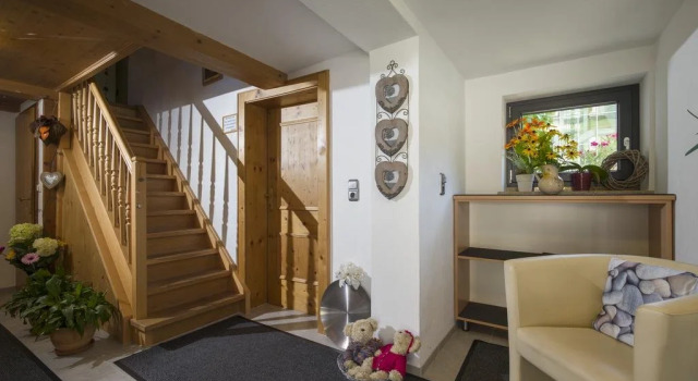 Haus Tiefenbacher, Rezervați Hotel Brixen im Thale Brixental