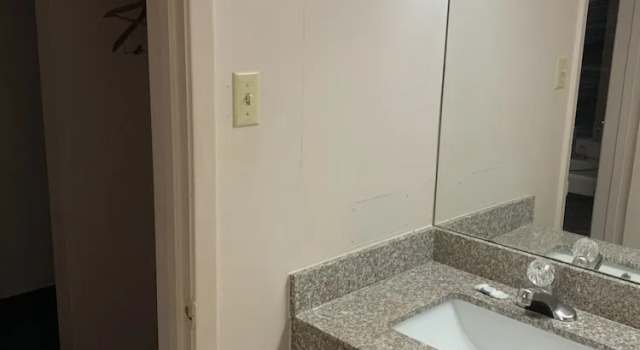Четырёхместный номер Standard Travelers Inn