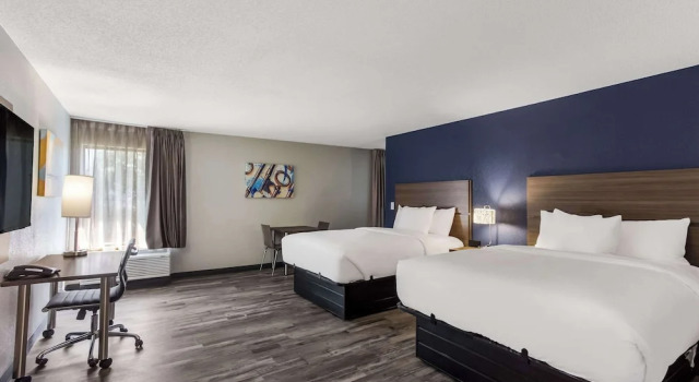 Четырёхместный люкс MainStay Suites Bourbonnais - Kankakee