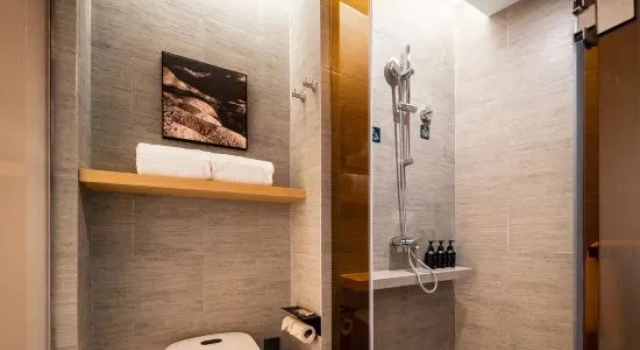 Двухместный люкс Superior Atour Hotel by TV Tower and Youth Avenue