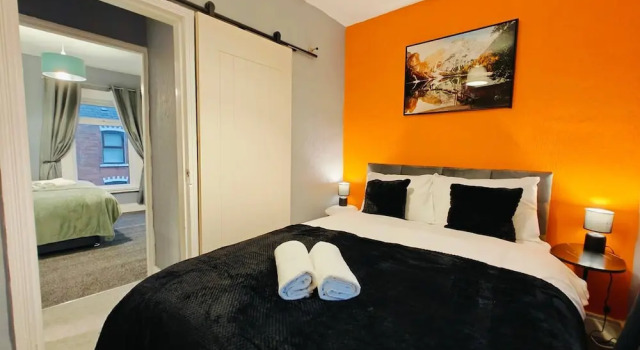 2BR Fortuna Meadow in Belfast, Забронировать Дом для отпуска Виллы Белфаста, рядом с Тюрьма-музей Крамлин-Роуд, Вилла
