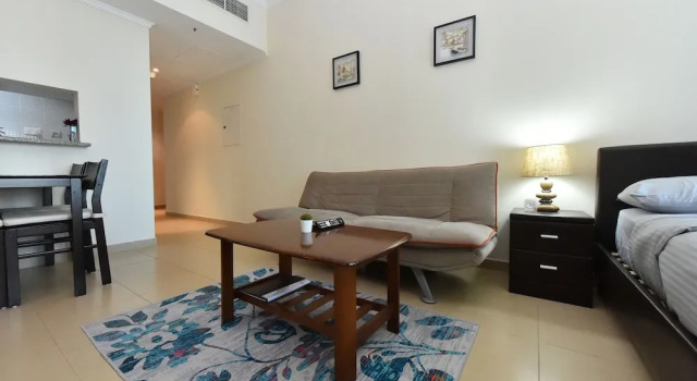 DB - Furnished Studio with balcony, Забронировать Апартаменты/квартира Джумейра , рядом с Международный яхт-клуб Дубая