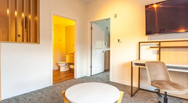 Люкс TownePlace Suites by Marriott Raleigh - University Area