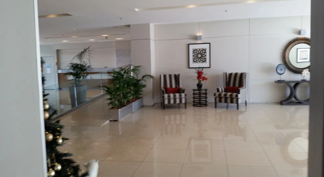 Grand Hotel Apartments Gold Coast by owner, Book Lejlighed Labrador Queensland