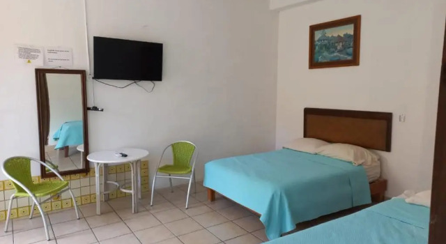 Четырёхместный номер Standard Airport Sleepy Inn