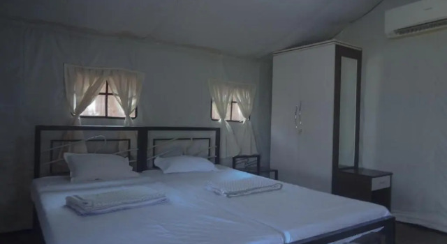 Тент Tent-O-Treat Premium Rooms near Dapoli