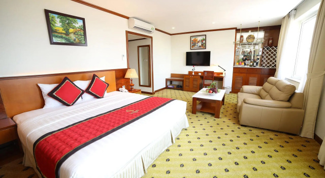 Люкс Sunny Hotel 1