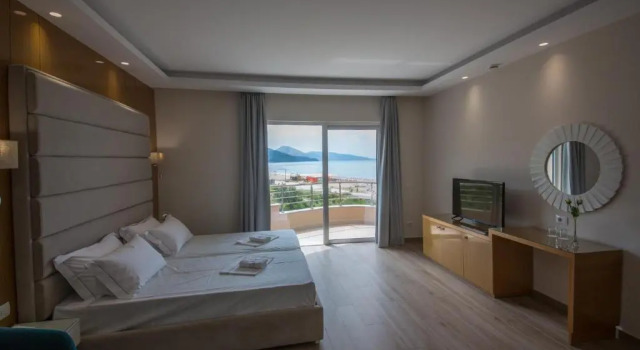 Трёхместный номер Deluxe с балконом и с частичным видом на море Sole Luna Hotel