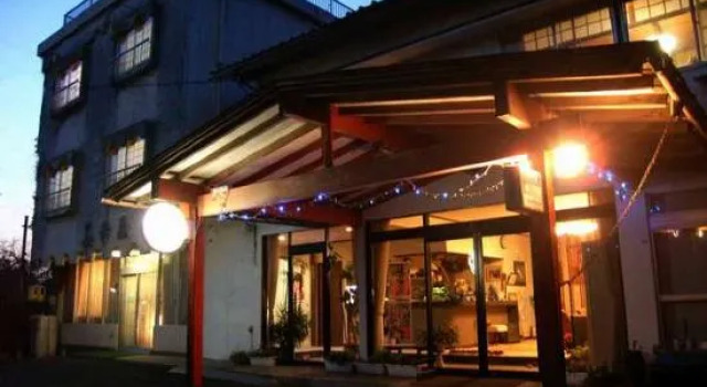 Bishoen, Rezerwuj Hotel Hotele w Chugoku z parkingiem, Parking