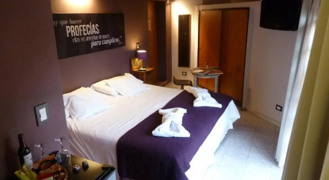 Трёхместный номер Superior Hotel Antiguo Camino