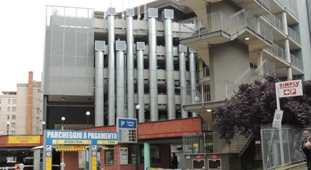 Emerenziana Home, Varaa Huoneisto Hotellit Rooma pysäköinnillä, Pysäköinti