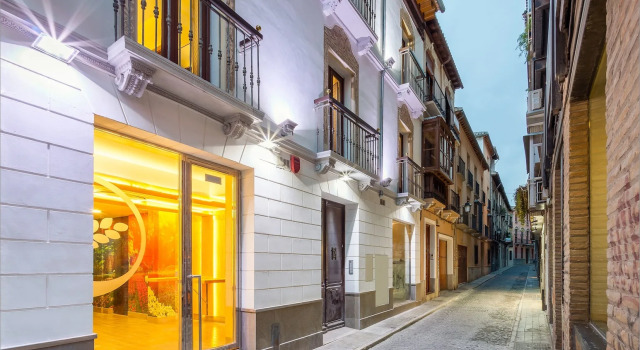 Hotel Arriola, Varaa Hotelli Granadan keskusta 