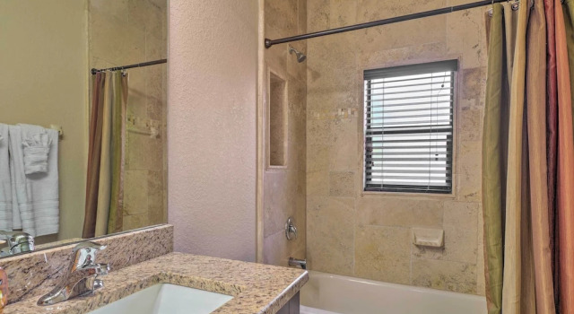 Коттедж Private Pool & Grill: Canalfront Cape Coral Home