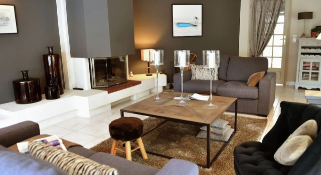 Luxurious Holiday Home in Sibiril Near Beach, Забронировать Отель Отели Finistère с парковкой, Парковка