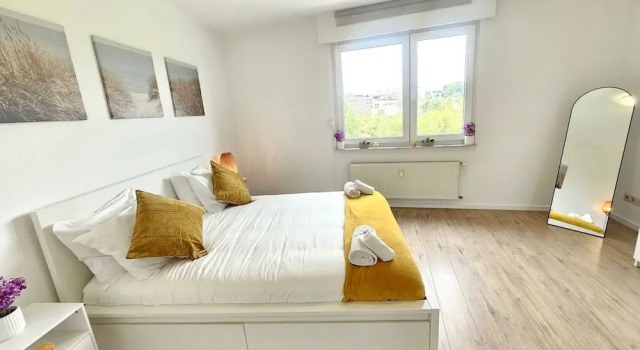 Well Appointed 2BR w terrace&parking, Prenota Appartamento Hollerich Luxembourg