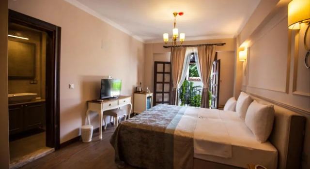 Трёхместный номер Superior Livia Garden Hotel
