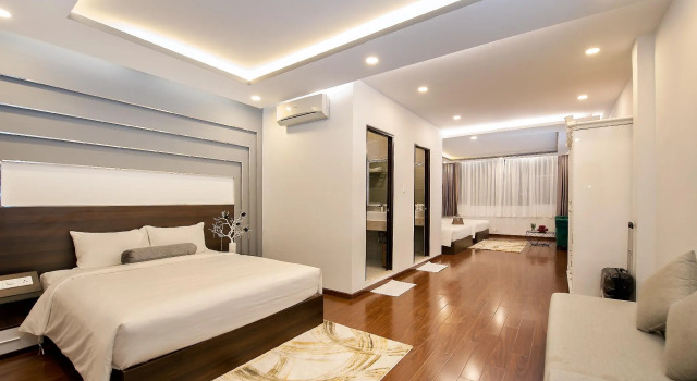 Люкс с видом на город Adora Hotel