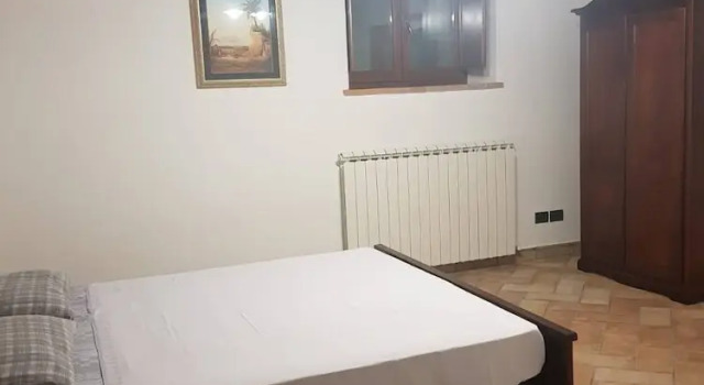 Portion of a Farmhouse With 30 Beds - 4 Apartments and 2 Rooms, Buchen Sie Ferienwohnung Monte Castello di Vibio Umbrien