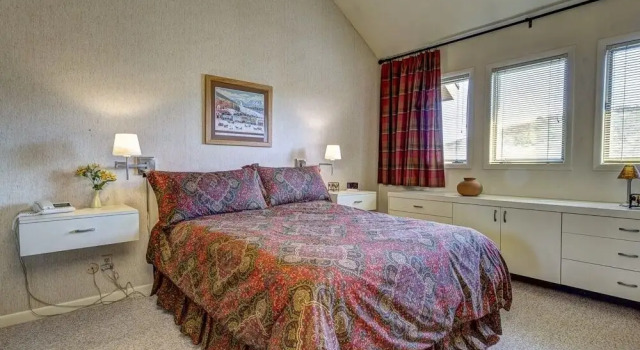 1115 Lowell Avenue 4 Bedroom Condo, Забронировать Дом для отпуска Коттеджи Парк-Сити, рядом с Горнолыжный подъемник First Time Lift, Коттедж