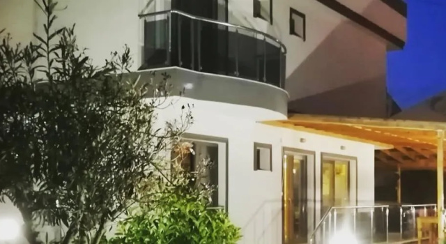 Lals Otel, Забронировать Отель Отели Урла с парковкой, Парковка