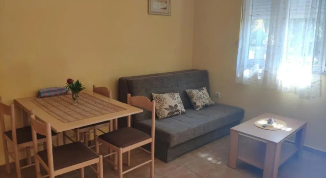 Апартаменты Цокольный этаж Apartments Brnjada