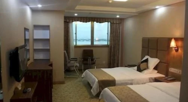 Dongshan Business Hotel, Rezerwuj Hotel Hotele w Shenzhen z parkingiem, Parking