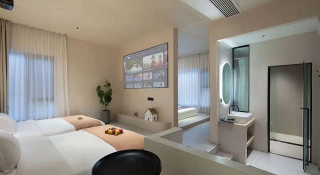 Полулюкс Sanya Qixili Hotel - Free two wheeled electric bike ride around the island