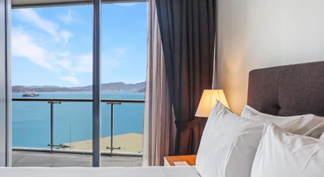 Номер Premium Crowne Plaza Residences Port Moresby by IHG
