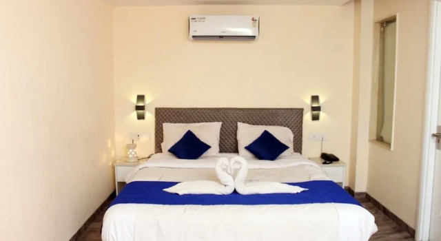 Alegria Whitehouse Mambakkam