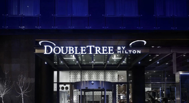 Double Corner Suite DoubleTree by Hilton Zagreb