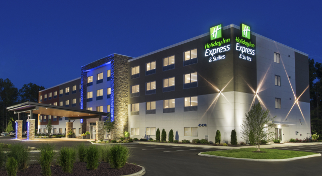 Holiday Inn Express & Suites Medina by IHG, Rezerwuj Hotel Hotele w Medina z basenem, Basen