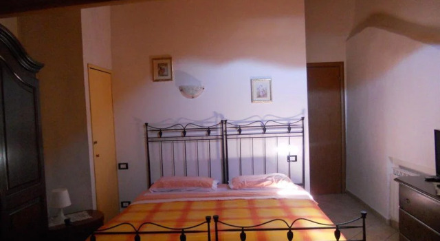 La Lanterna Delle Fate - Nel Paese di Alice, Book Hotel Borghetto di Vara Ligurien