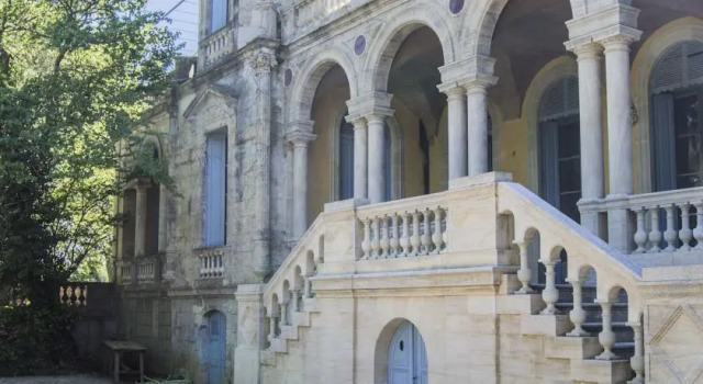 Chateau Sainte Cecile, Varaa Hotelli Saint-Thibery Hérault