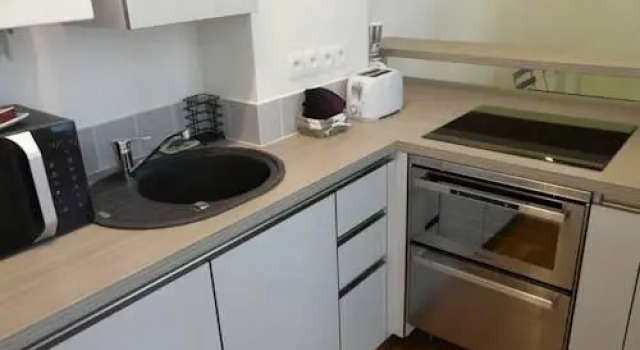 Saint Denis Central et Familial, Забронировать Отель Париж Иль-де-Франс, рядом с Станция метро Rambuteau
