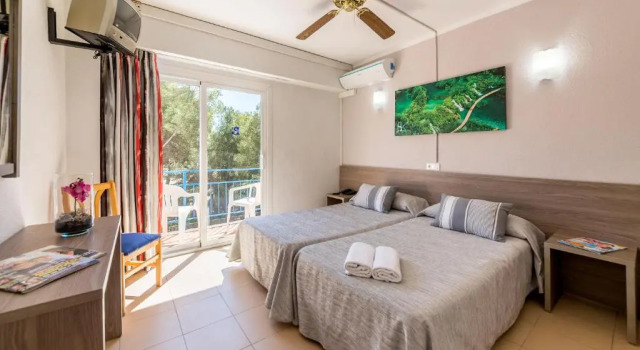 Двухместный номер Standard Hotel Costa Mediterráneo