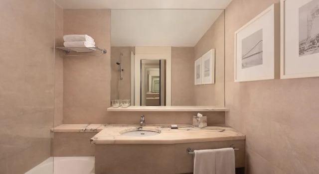Двухместный номер Comfort с балконом Lisbon Marriott Hotel