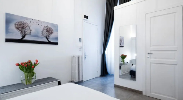 Klassiek Tweepersoonskamer Ada Suites