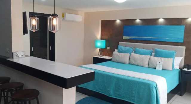 Полулюкс Hotel Cortez Baja Inn, Ensenada