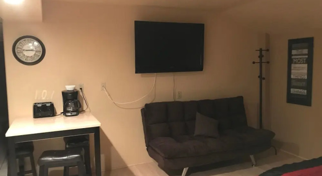 Четырёхместный люкс Economy Guest Village and Apartments