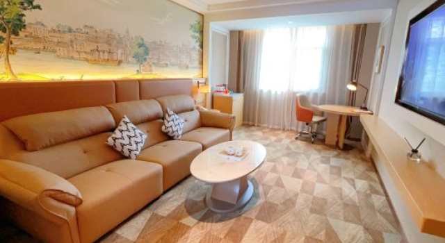 Люкс Deluxe Vienna Hotel Zhucheng Longdu Street Dinosaur Park