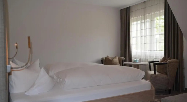 Номер Comfort Castell Hotel & Restaurant