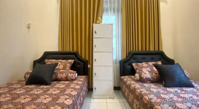 Penginapan Prambanan TRISAN, Book Hotel Hotels in Prambanan with Parking, Parking
