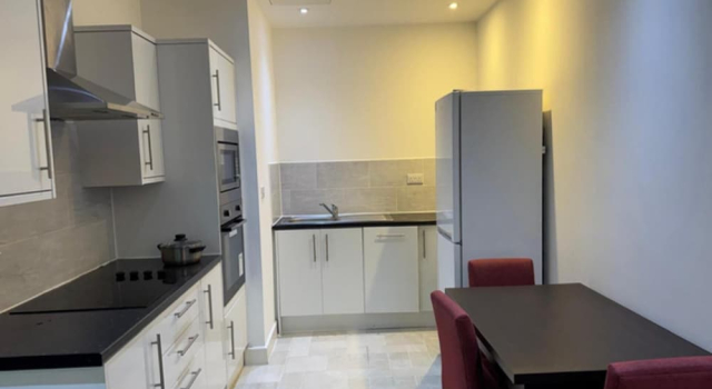Heathrow Airport - Apt - Stay 3 - Great Location, Varaa Huoneisto Asunnot kohteessa Merseyside, Huoneisto