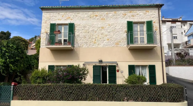 Апартаменты La Lupinella Apartment